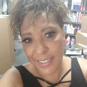 Meet your Posher, Manuela